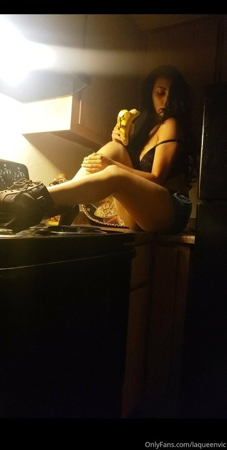 laqueenvic top model images