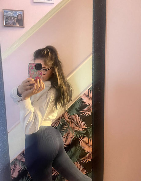 bellapixi hot star gallery