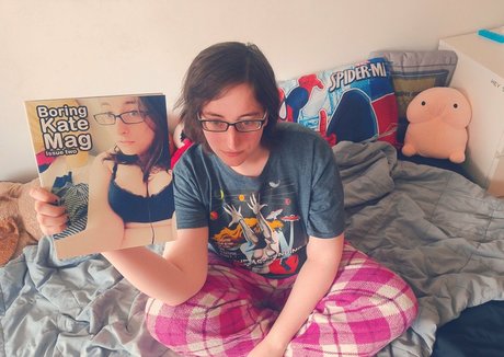 boringkatestore pretty model img