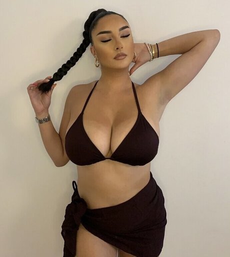 undressing onlyfans top photo