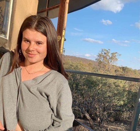 Mirra R star pornographic pictures