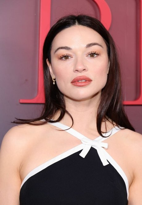 Crystal Reed sex actress pic