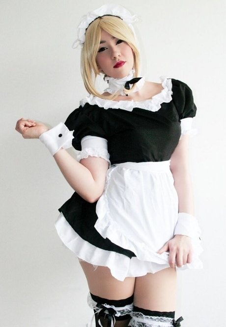 Hakicosmodel nude star image