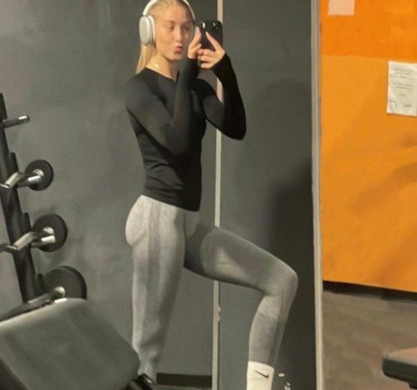 Juliette Bossu star hd pics