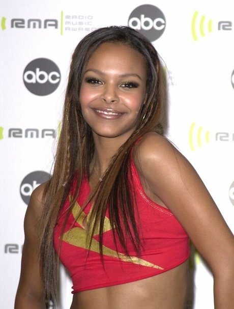 Samantha Mumba beautiful actress archive