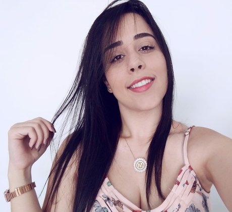 millenecarolina exclusive star photos