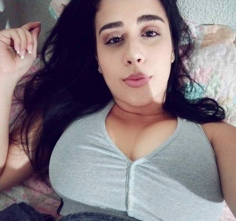 millenecarolina model naked pic