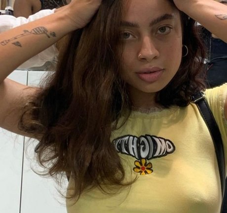 Kiana Lede hd actress photo