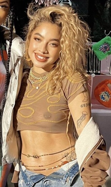 Kiana Lede model porn image