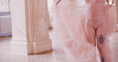 Sarah Hannemann sex actress photos