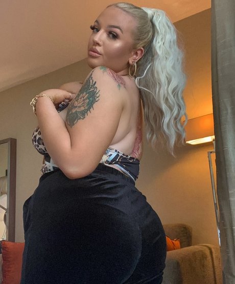 Irishblondiee model exclusive archive