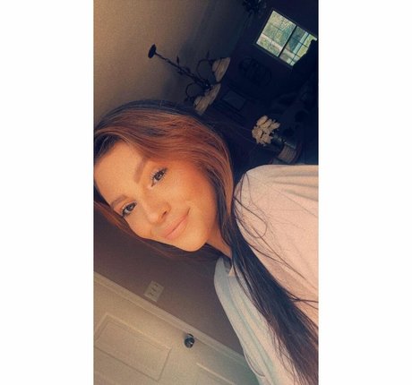 Kaylee Burnett star art gallery