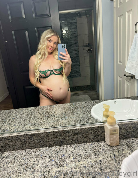 amateur swinger onlyfans nudes archive