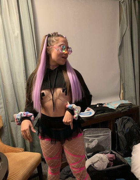 lindseygress star naked photos