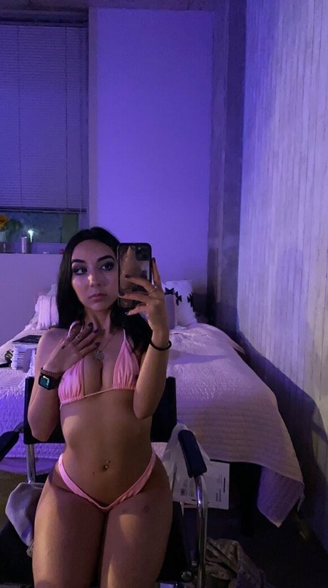 Alexbree beautiful actress picture