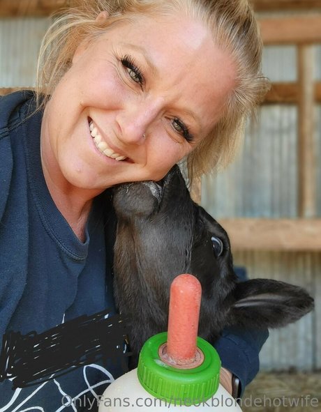 neokblondehotwife exclusive star picture