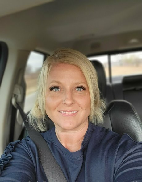 neokblondehotwife model nude pictures