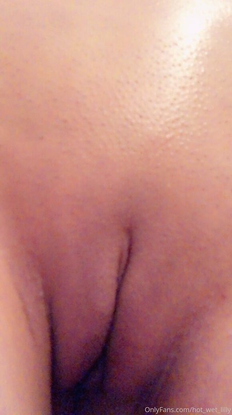 hot wet lilly model perfect picture