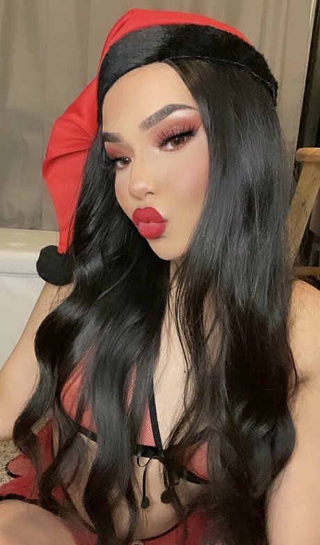 desmariie star beautiful pictures