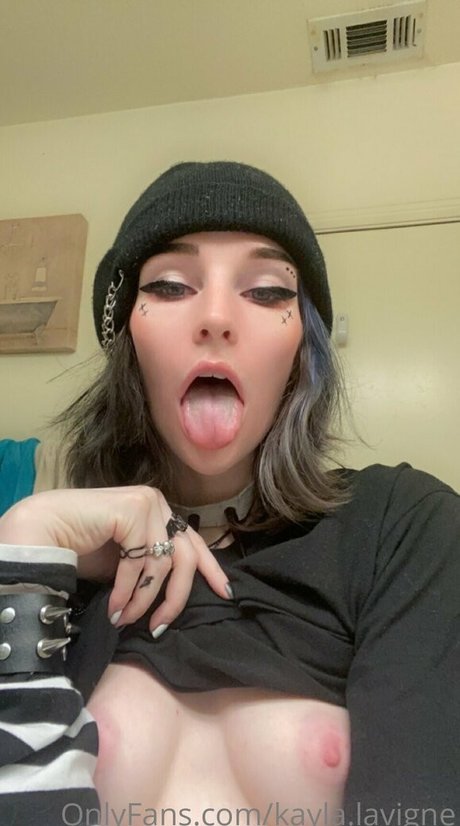 kayla lavigne top pornstar picture