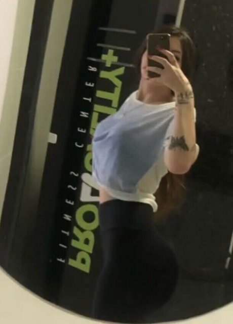 Elkakkk model porn galleries