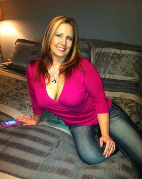 Shannen Wild naked pornstar img