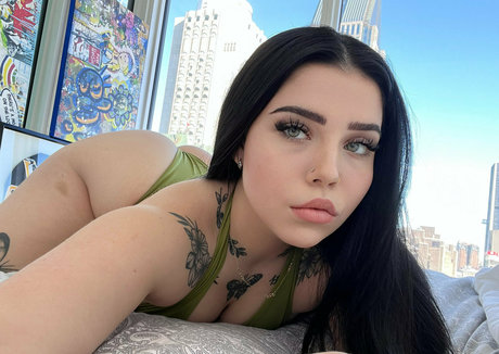 Marie soleil Tremblay xxx model photo