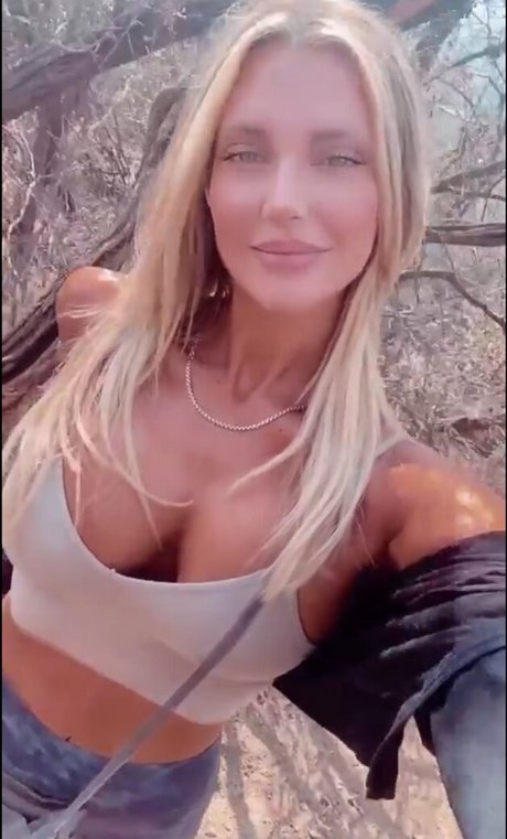 Charliepaigejay star sexy img