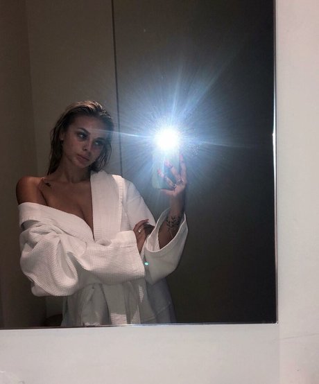 Andelika erotic actress gallery