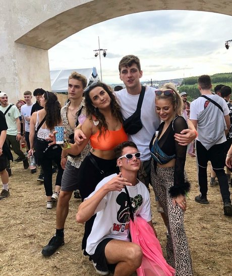 Andelika sex model image