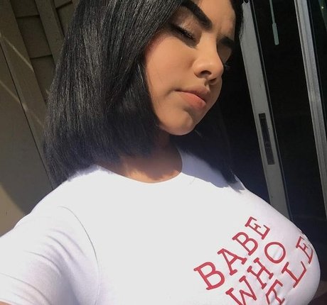 Megan Velez model nice pic