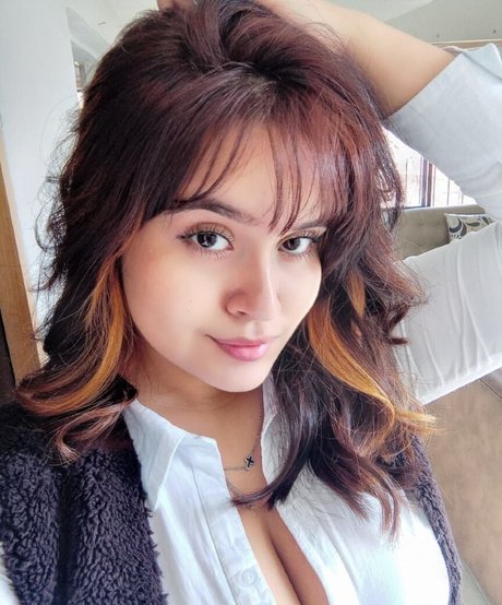 Michel Usuga naked actress picture