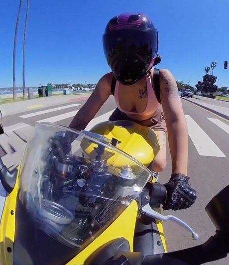 sdninjababe pretty actress photo