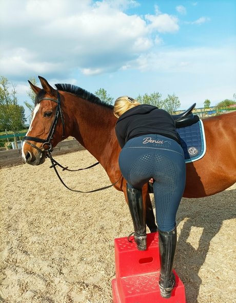 kellymilanaughtycowgirl pornstar nice gallery