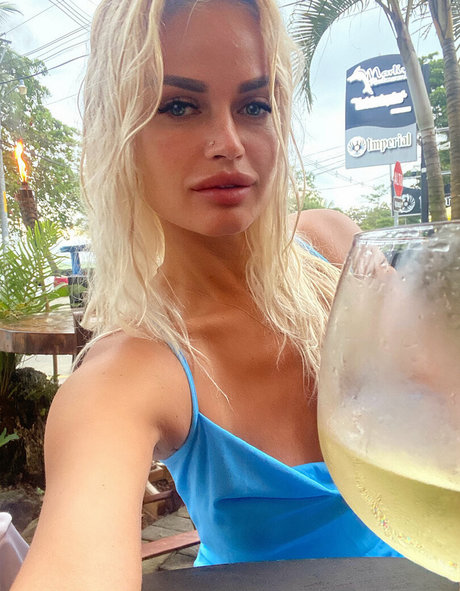 fit miley pornstar adult image