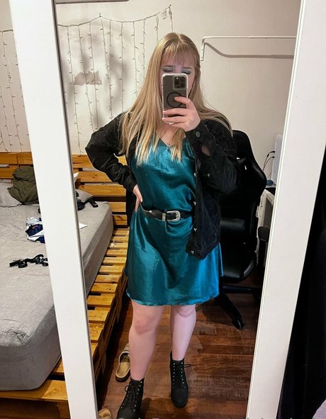 erinjaydavis pretty star archive