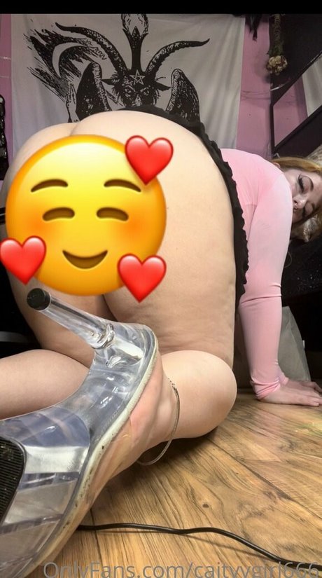 caityygirl666 model top gallery