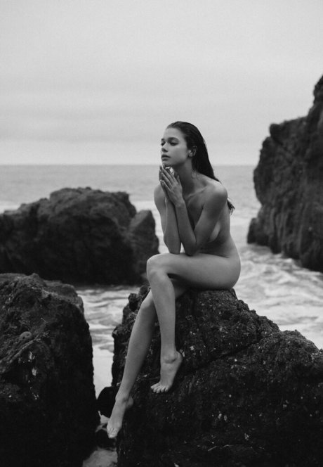 Michelle Ellyse Schlaman sex model photo