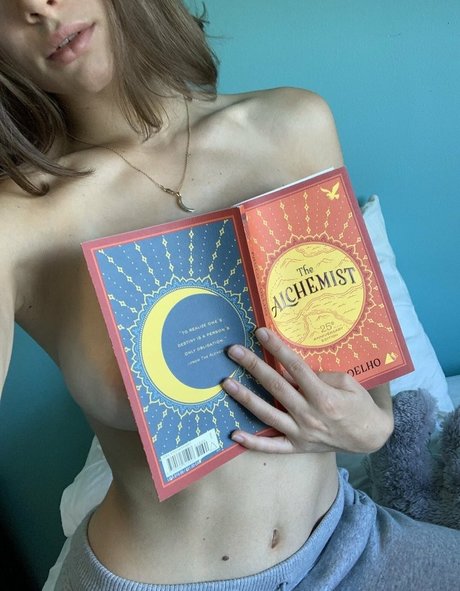 Michelle Ellyse Schlaman sex model img