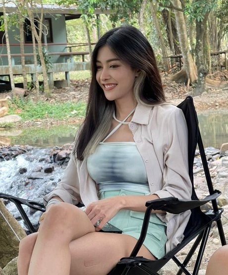 BunnyMutmai Quick model image