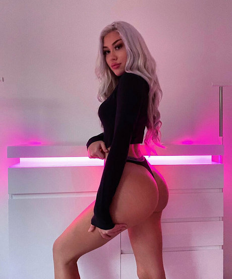 luisakrpp xxx pornstar galleries