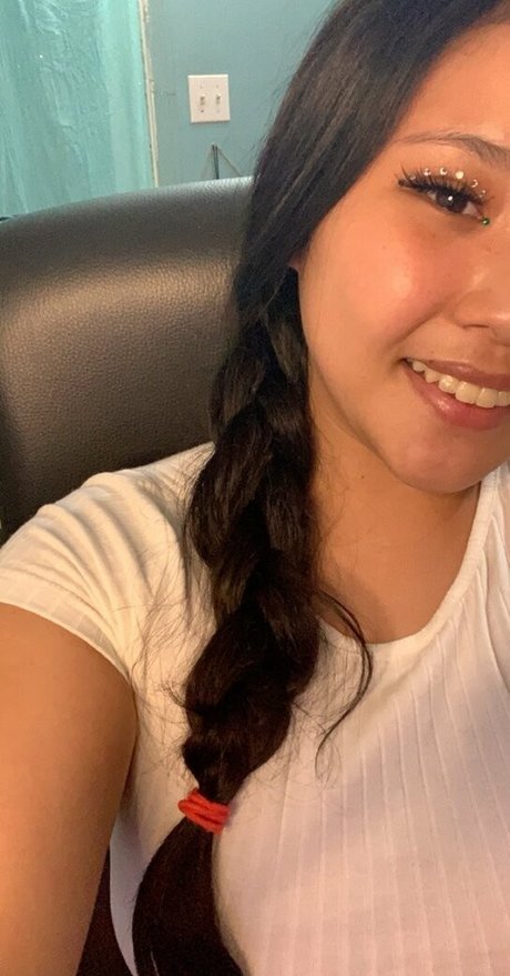 suezuu porn model archive