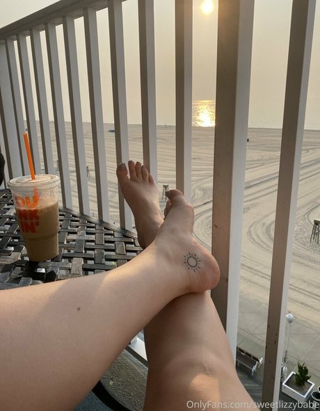 sweetlizzybabe xxx model image