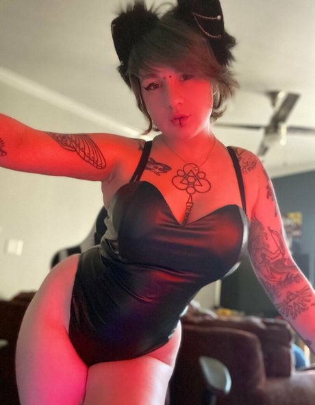 hammerheadneko pretty actress galleries