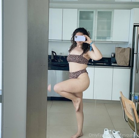 ellesfreepage hd pornstar picture