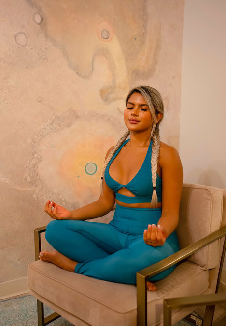 onlytaz model art img