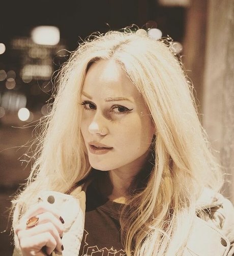 Sandra Gentvainyte nude actress gallery