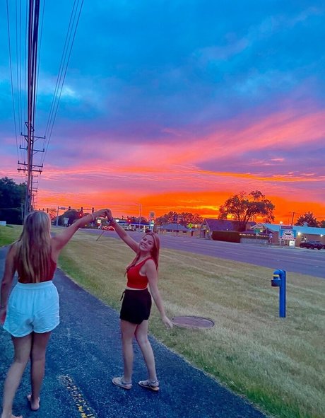 Kaylee S naked pornstar pic