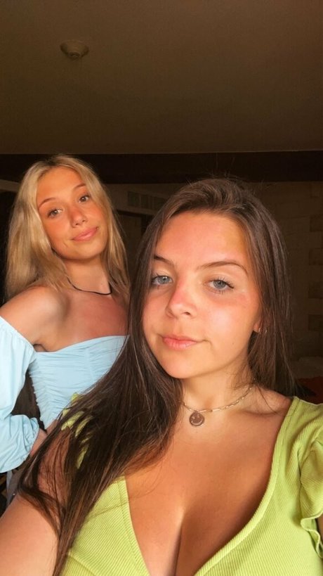 Kaylee S model nude photos