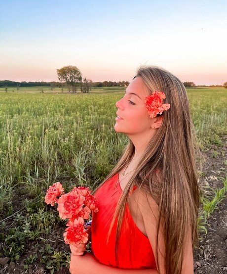 Kaylee S pornographic actress photos